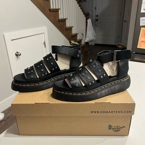 NWOT Doc Marten Clarissa II Quad HDW - Black - Size 9 US W